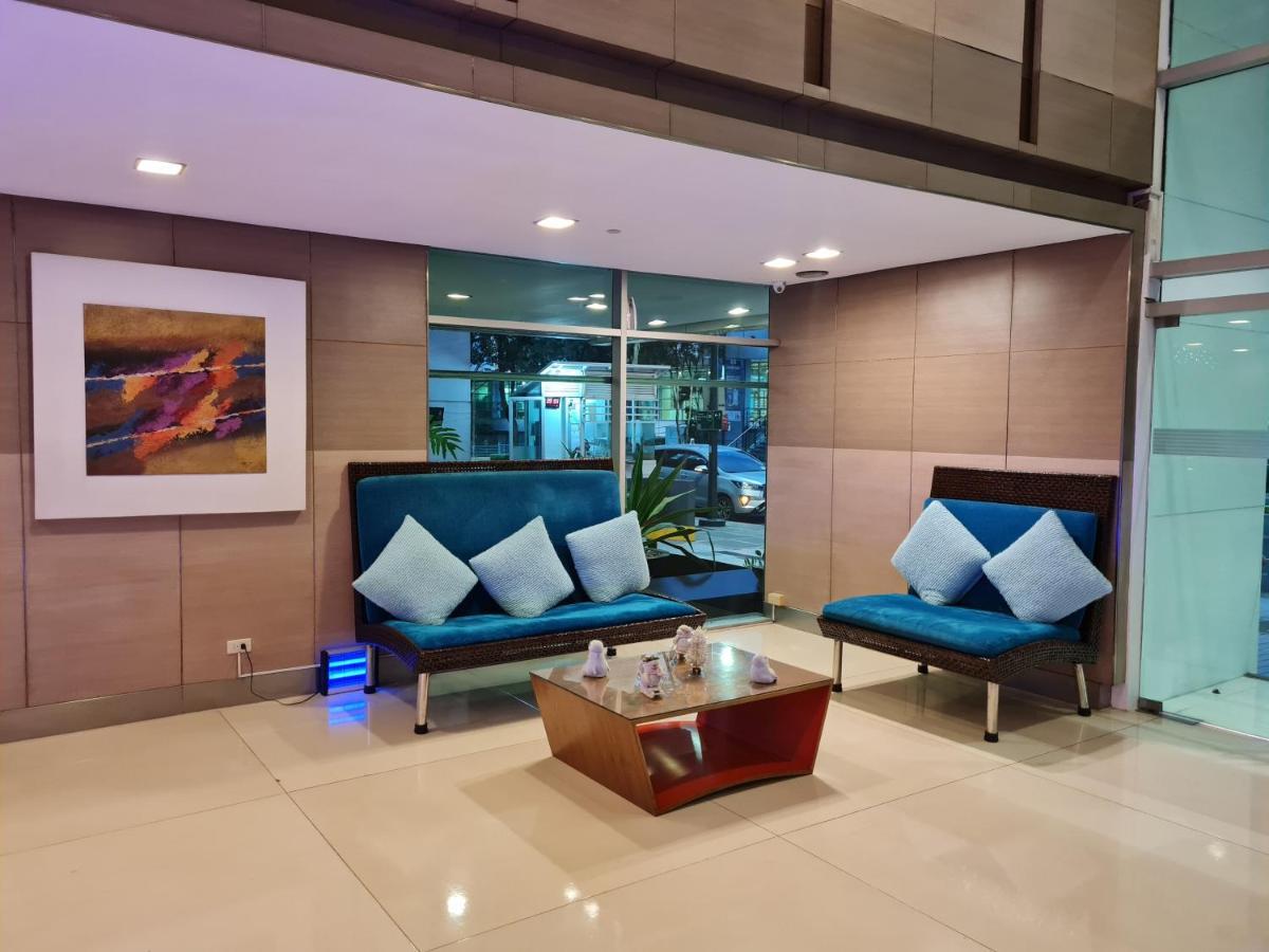 ماكاتي Huge Condo Unit Near Burgos Circle, St Lukes, Shangri-La - P Hamptons T1 المظهر الخارجي الصورة